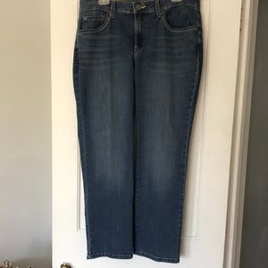 Lee women’s jeans. Size‎ 14 short. Worn x1. Distressed. Straight leg. . …